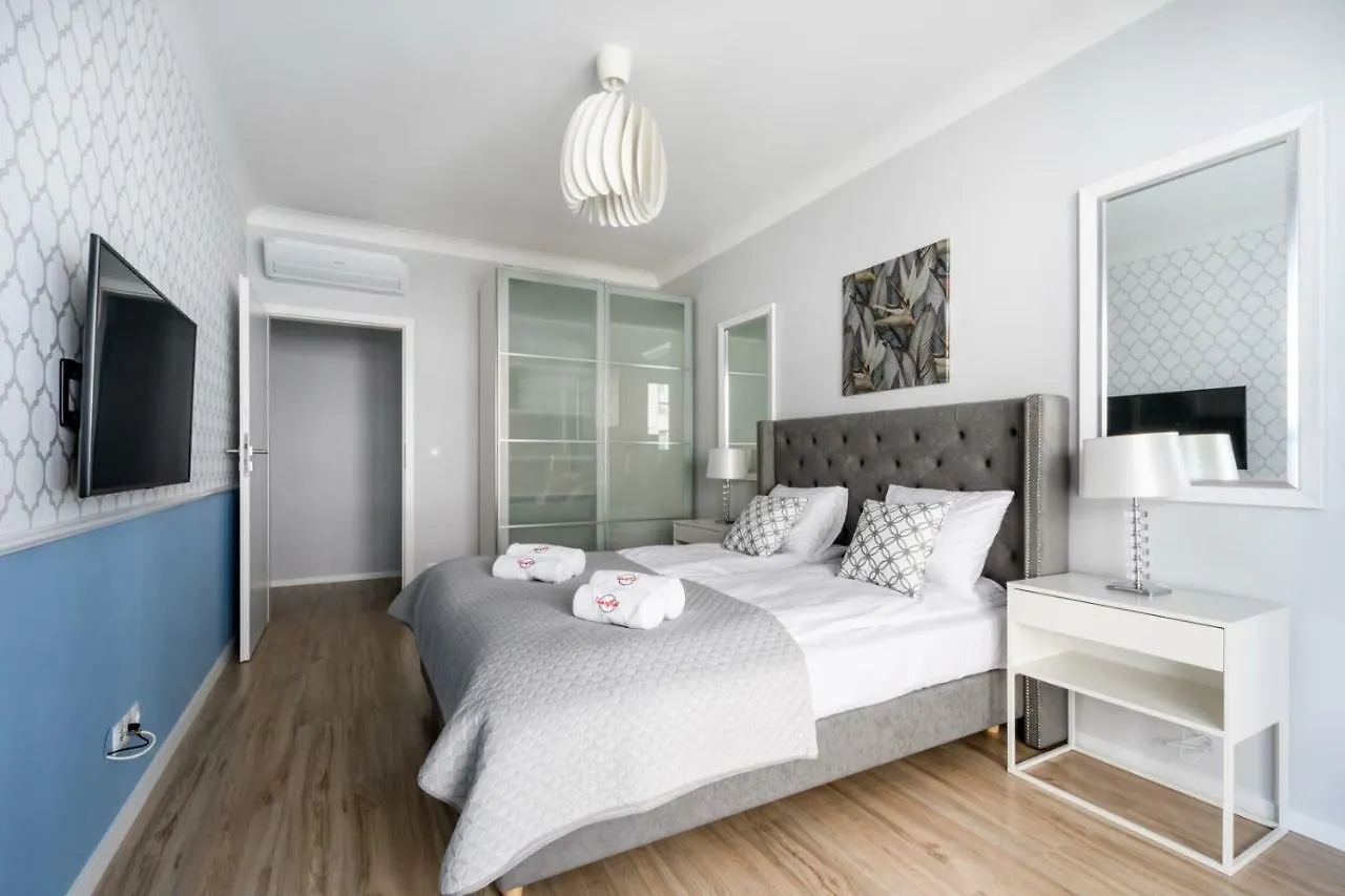 West Side Apartment Варшава